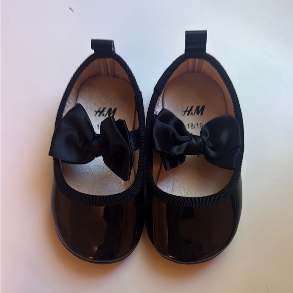 H&M Black Dress Shoes with Bow Detail